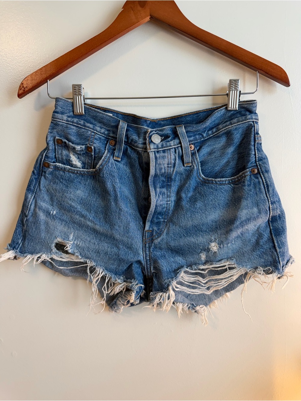 Levi’s 501 High-Rise Distressed Denim Shorts 25